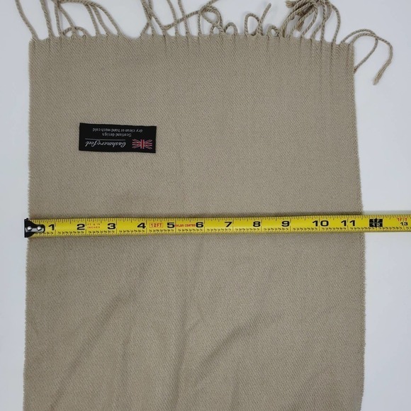 Cashmerefeel Scotland Design Fringe End Cream Scarf One Size - Picture 4 of 4